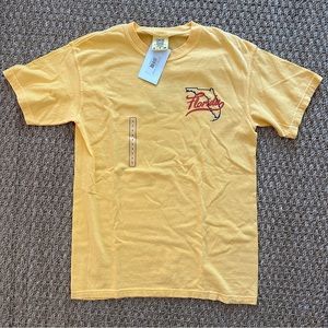 NWT Comfort Colors Florida T-Shirt, Size Small.